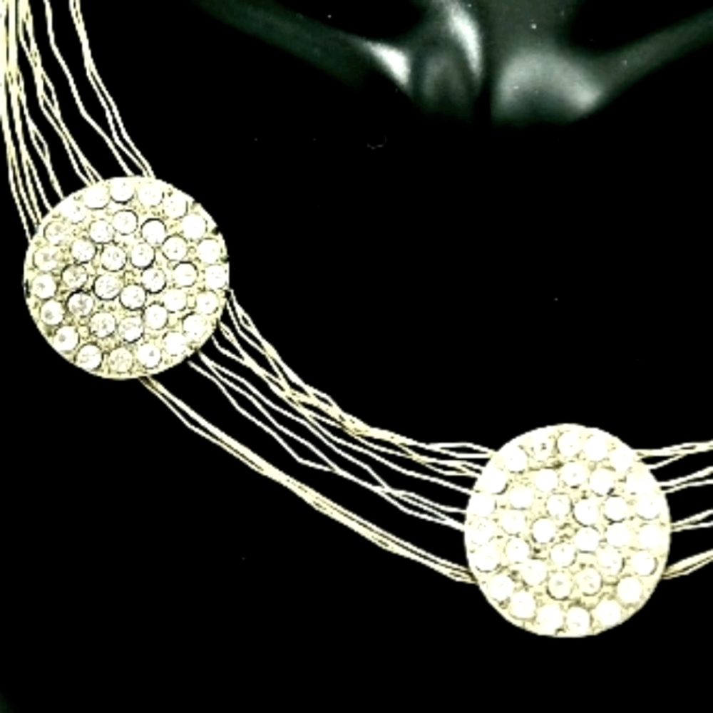 🔴 Silver Thread Rhinestone Demi-parure - Picture 8 of 16